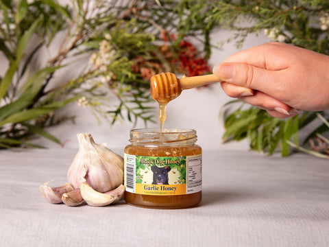 Garlic infused Honey - Black Dog Honey